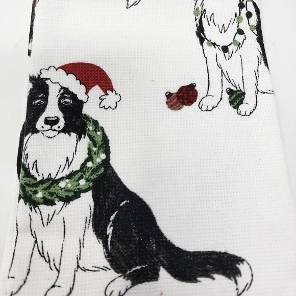 St.‎ Nicholas Square Dog Happy Howlidays Set Of Two Kitchen Towels NWT - Picture 4 of 7